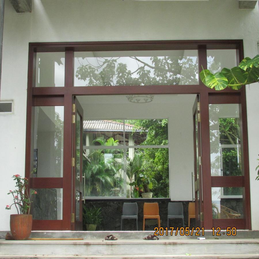 The Breeze Hotel Elpitiya  Екстериор снимка